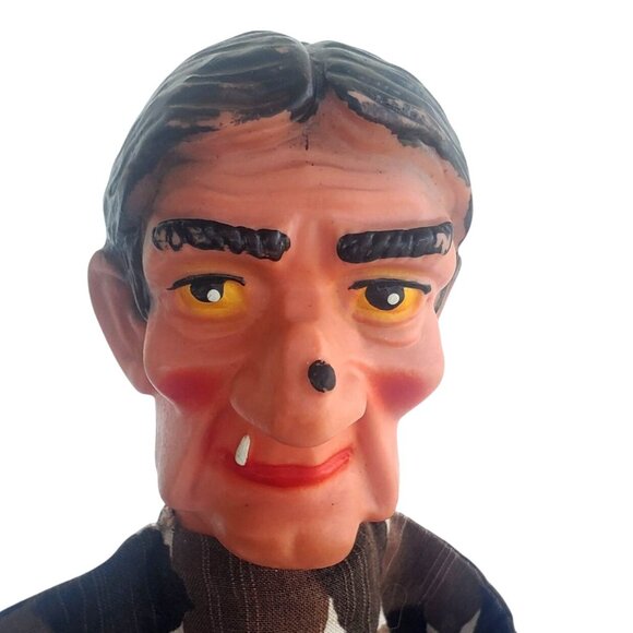 Vintage Witch Hand Puppet Rubber Head Cloth Body 1950s Fairy Tale Old Hag - Picture 9 of 11